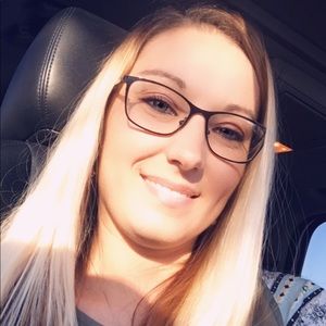 Meet your Posher, Alisha